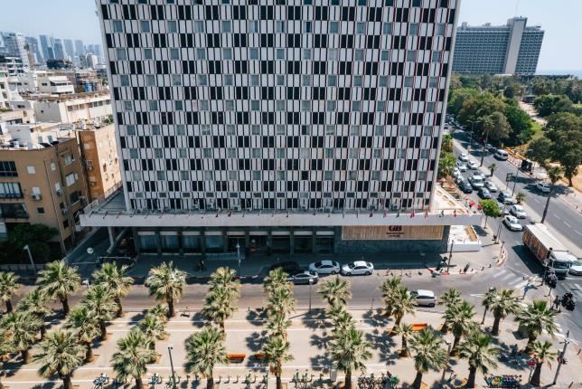 מלון גרנד ביץ' תל אביב | מבט על בניין המלון